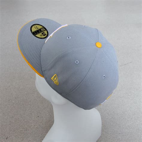 New Era 5950 Fitted Cap Grey Yellow Grip Or Token