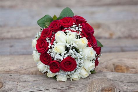 Love Roses Are Red Bouquet De Fleurs Mariage Bouquet De Mariage