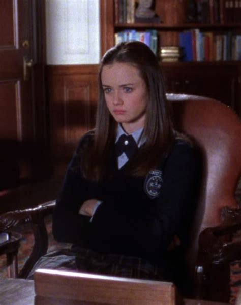 Rory Gilmore In Gilmore Girls Coffee Gilmore Girls Outfits