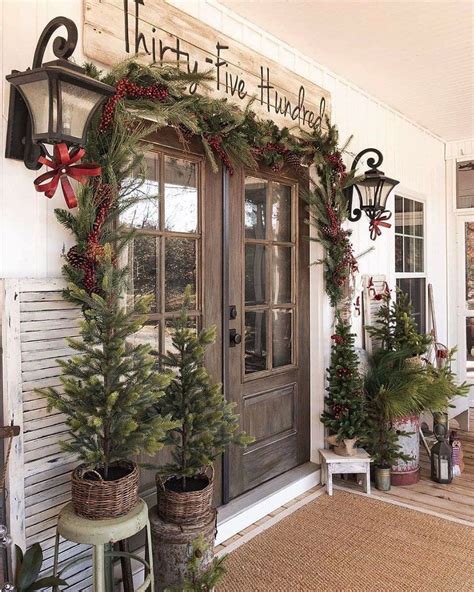 Farmhouse Christmas Front Porch Decor
