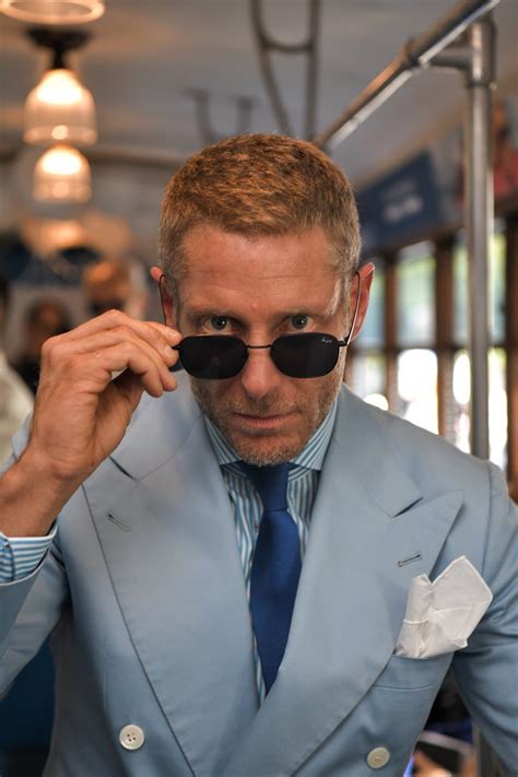 While on their stroll their car was ticketed for a parking violation. Lapo Elkann: età, altezza, peso, genitori e fratelli ...