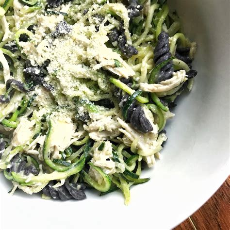 It's designed to help anyone — of any age — lose weight happily. 2B Mindset Zoodle Alfredo — JESS DUKES