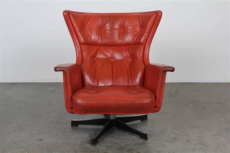 Red leather couches red leather chair leather club chairs leather furniture black leather comfy vintage red leather club or armchair. Mid-Century Modern Red Leather Swivel Chair at 1stdibs
