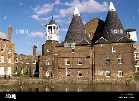 Three Mills Island Clock Mill Hi Res Stock Photography And Images Alamy