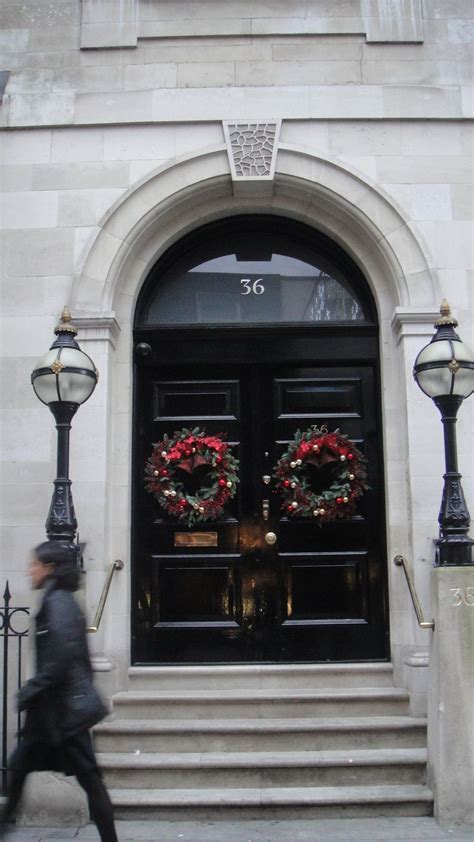 9 hidden spots you need to visit in. London wreaths | Decor, Home decor, Wreaths