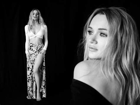 Hunter King Sexy And Topless 4 Photos Thefappening