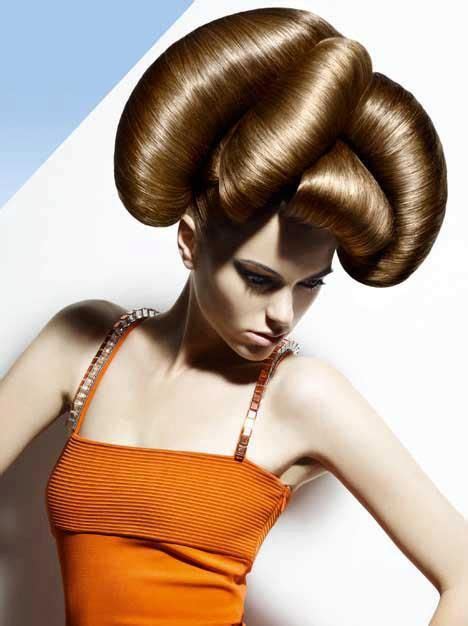 We Love This Futuristic Hairstyle Futuristic Hair Hairstyle