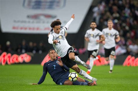 Lebensraum Giotto Dibondon Tschüss Fußball England Gegen Deutschland