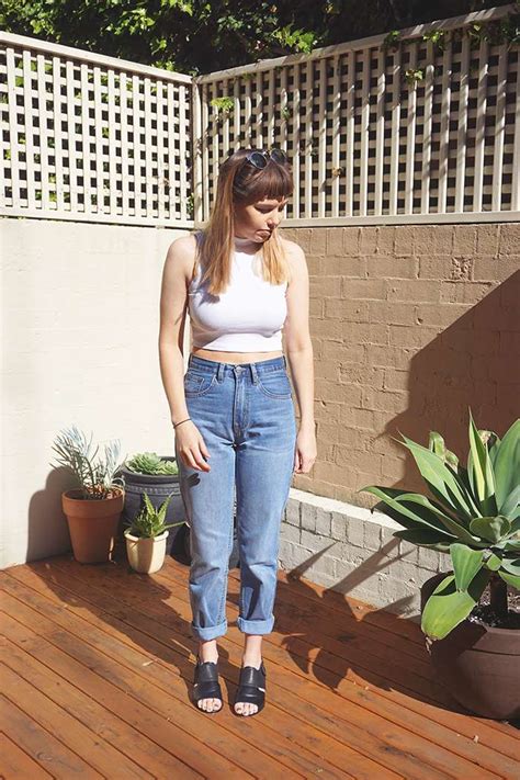 how to wear mom jeans permanent procrastination