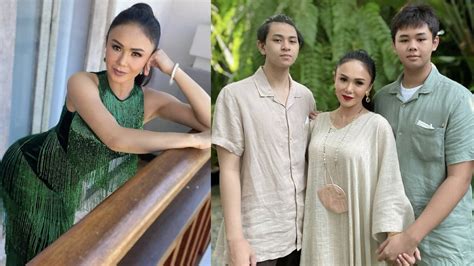 Indonesian Singer Yuni Shara Denies Reports That She Watches Porn With Her Teen Sons To Educate