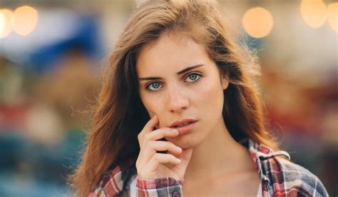 Women Brunette Blue Eyes Plaid Looking At Viewer Hand On Face Depth Of Field Portrait David