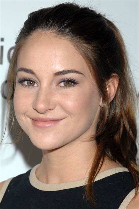 Shailene woodley no makeup on red carpet (i.redd.it). Shailene Woodley to be Honored at EMA Awards, Nominations ...