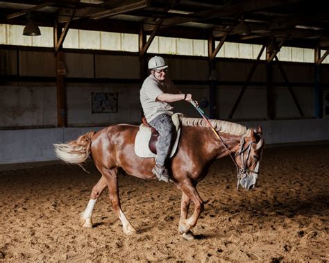 With Hippotherapy The Horse Provides The Therapy The New York Times