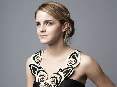 Online Crop Hd Wallpaper Emma Watson Women Portrait Studio Shot