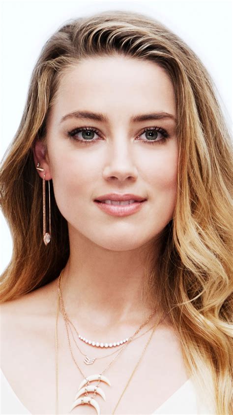 Download 1080x1920 Wallpaper Amber Heard Pretty Smile Portrait