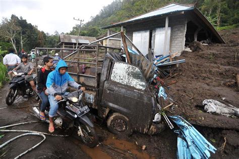 Bali Landslide Death Toll Up To 13 All Victims Now Evacuated Bpbd Coconuts