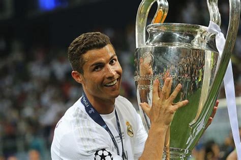Cristiano Ronaldo 5 Champions League Titles