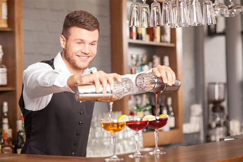 Barman Stipendi Da Capogiro Fascino E Divertimento