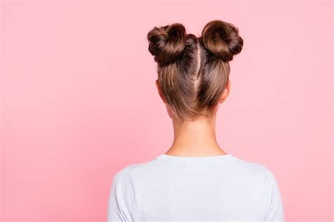 How To Do Space Buns Space Bun Hairstyle Ideas