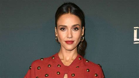 Why Jessica Alba Goes To Therapy With Her 10 Year Old