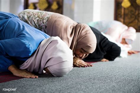 Muslim Women Praying In The Mosque During Ramadan Premium Image By