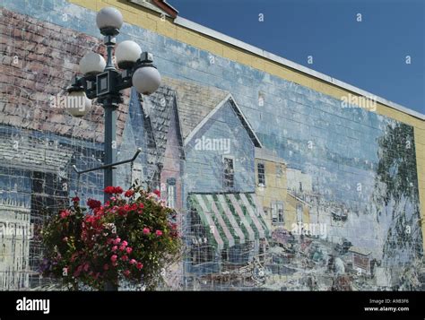 Mural Chemainus Vancouver Island Bc Hi Res Stock Photography And Images