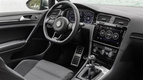 Noul Volkswagen Golf 8 ţinteşte Zona Premium Mai Mare Mai Spaţios Cu