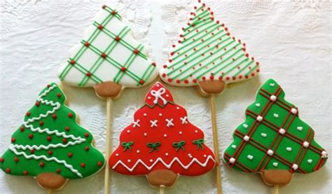 Hand made christmas tree biscuits gifts. Christmas Tree Of Cookies Recipe — Dishmaps