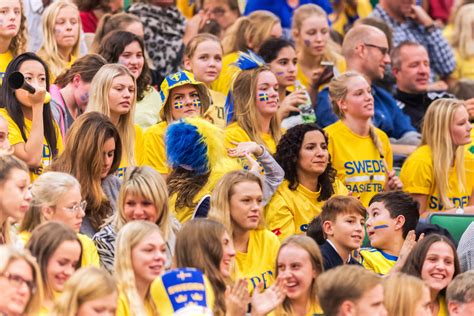 The population density in sweden is 25 per km2 (64 people per mi2). 7 Reasons why Scandinavians are the Happiest