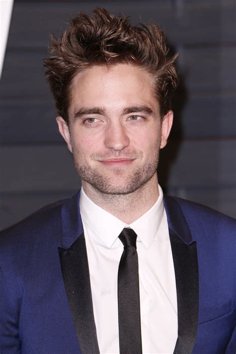 If robert decides to get a teacup pig what should he name it? Robert Pattinson - A revista da mulher