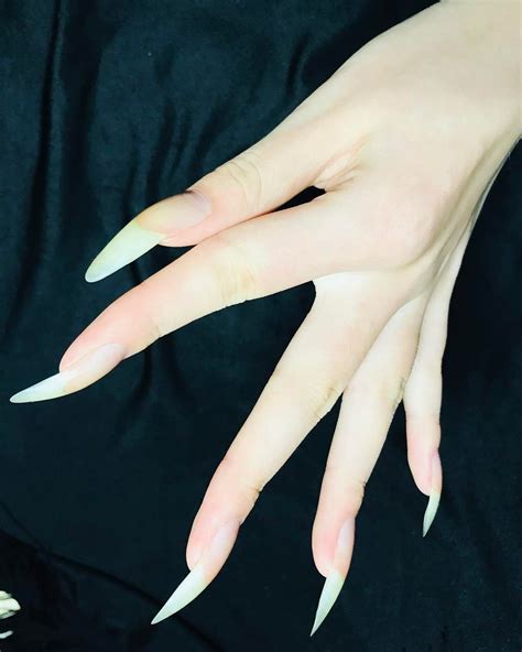 Fingers Handmodel Hand Longnails Beautifulnaturalnails Nails