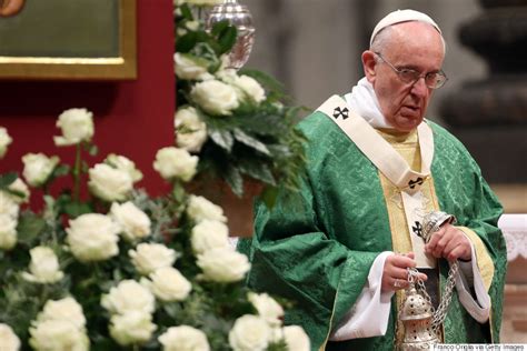 Pope Francis Weighs In On Pedophilia Same Sex Marriage And The Refugee Crisis Huffpost Latest