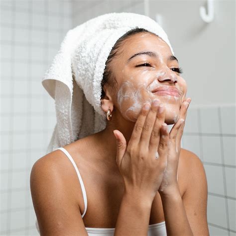 Top Face Washes For Oily And Acne Prone Skin Lbb