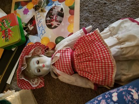 need your help identifying this doll r dolls