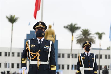 Presidente Participa En Ceremonia Por El Día De La Fuerza Aérea Del