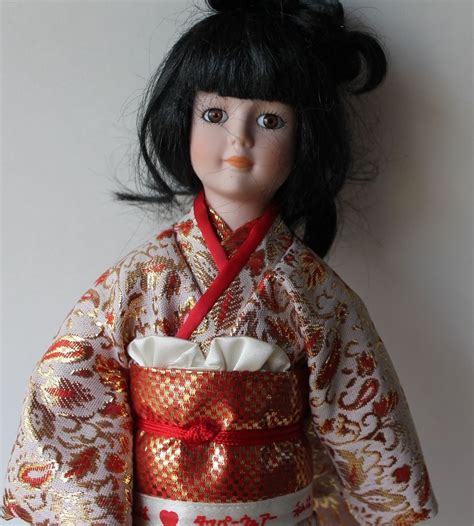 Vintage Collectors Kimono Asian Japanese Porcelain Doll Wood Stand