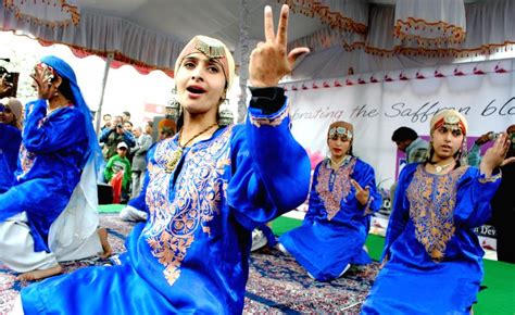 Kashmiri Girls Perform Folk Dance During Saffron Festival
