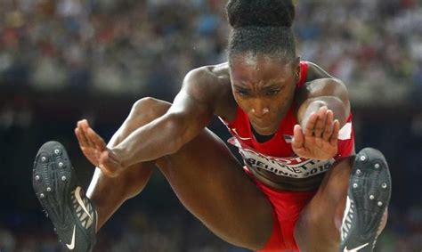 Travnja 1989.) je poljak sprinter.3 natjecala se u relej 4 × 400 m na 2012 i ljetne olimpijske igre 2016. Zdjęcia: MŚ w lekkoatletyce: Bartoletta najlepsza w skoku ...