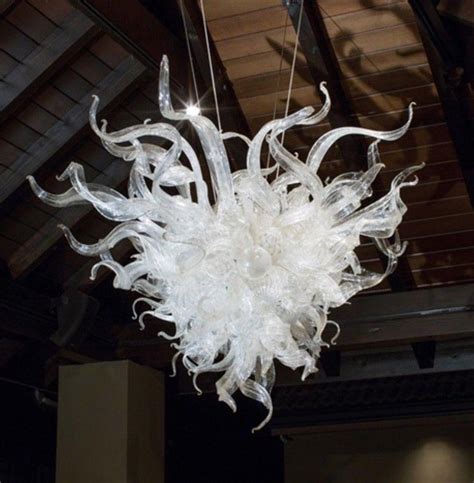 Dale Chihuly Dale Chihuly Chandelier 45x8 Emery Gilded Pearl