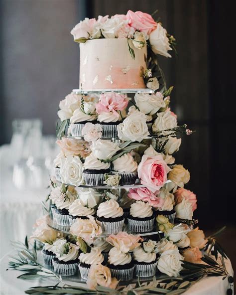 10 Outrageous Ideas For Your Alternative To A Wedding Cake 10