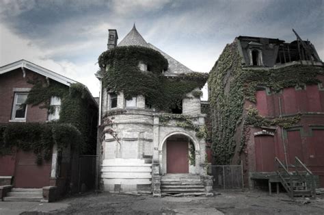 Photographer Takes You Inside ‘hauntingly Beautiful Abandoned Homes