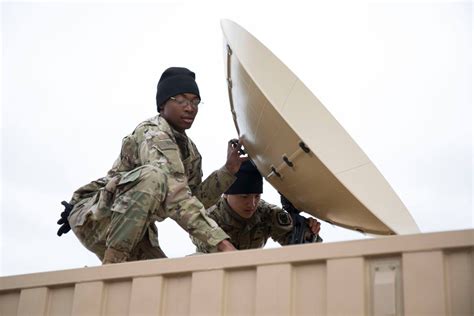 Lighter Expeditionary Signal Battalion Supports Early Entry Command