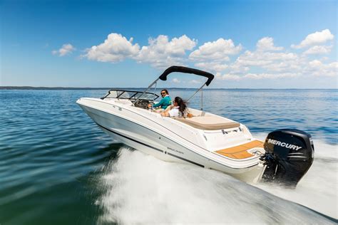 Bayliner Vr6 Bowrider Outboard Prices Specs Reviews And Sales