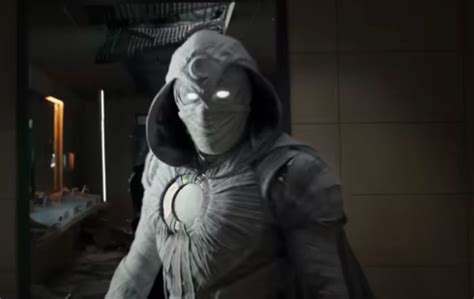 Marvel Moon Knight Trailer Oscar Isaac Joins Mcu With Dark Disney