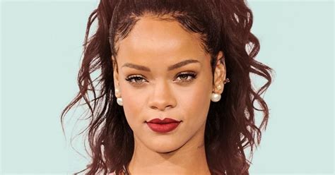 I Just Couldnt Be A Sellout Rihanna Confirms She Turned Down Super