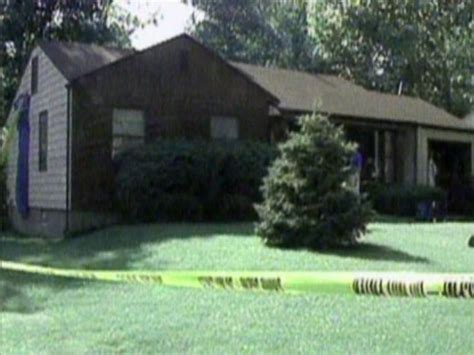 A Woman Found Out A Serial Killer Once Lived In Her Home From Watching