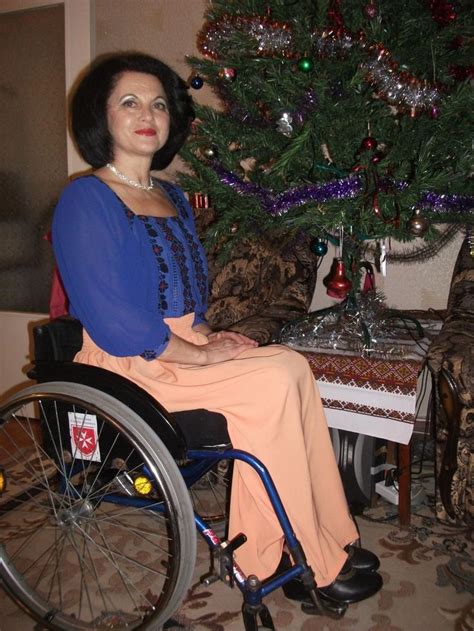 Pin By Mac Man On Paraplegic Women Wheelchair Women Fashion Women
