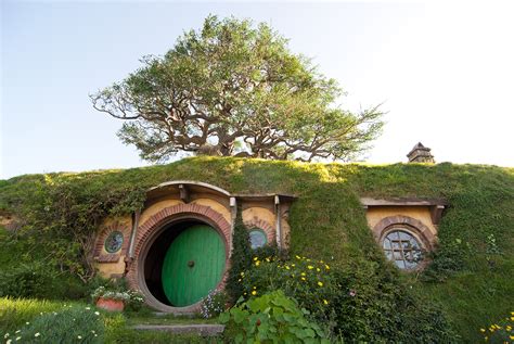 Hobbiton Tour With Lunch From Auckland With Bush And Beach