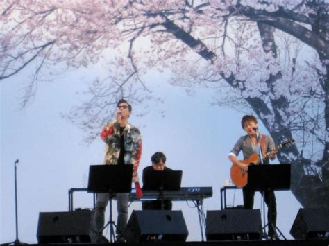身長 193 出身高校： 大阪体育大学浪商高校 偏差値 40 台前半（当時・容易） 黒田俊介さんの出身校は、私立の共学校の大体大浪商高校です。 同校はスポーツが盛んなことで知られ、特に硬式野球部は伝統があり、 多くのプロ野球 コブクロ黒田、高校時代の悲しい過去/芸能/デイリースポーツ online