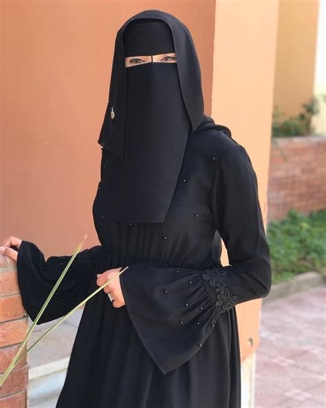 pin by islamic history on ˚ muslim ᵍⁱʳˡ dress˚ muslim women fashion style hijab simple